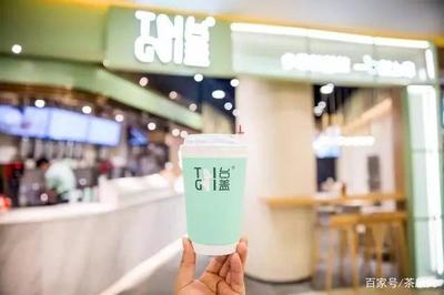 奈雪彭心:纯茶超过奶盖!3天100万,1000平梦工厂,研发体验一体